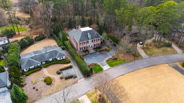 $6,000,000 | 440 Drummond Drive, Raleigh, NC 27609