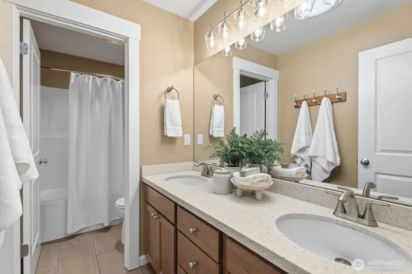 $1,595,000 | 7424 Pinnacle Place Southeast, Snoqualmie, WA 98065