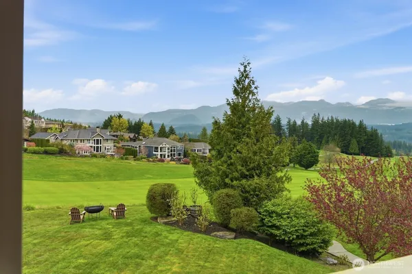 $1,595,000 | 7424 Pinnacle Place Southeast, Snoqualmie, WA 98065