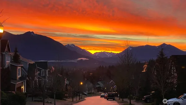 $1,595,000 | 7424 Pinnacle Place Southeast, Snoqualmie, WA 98065