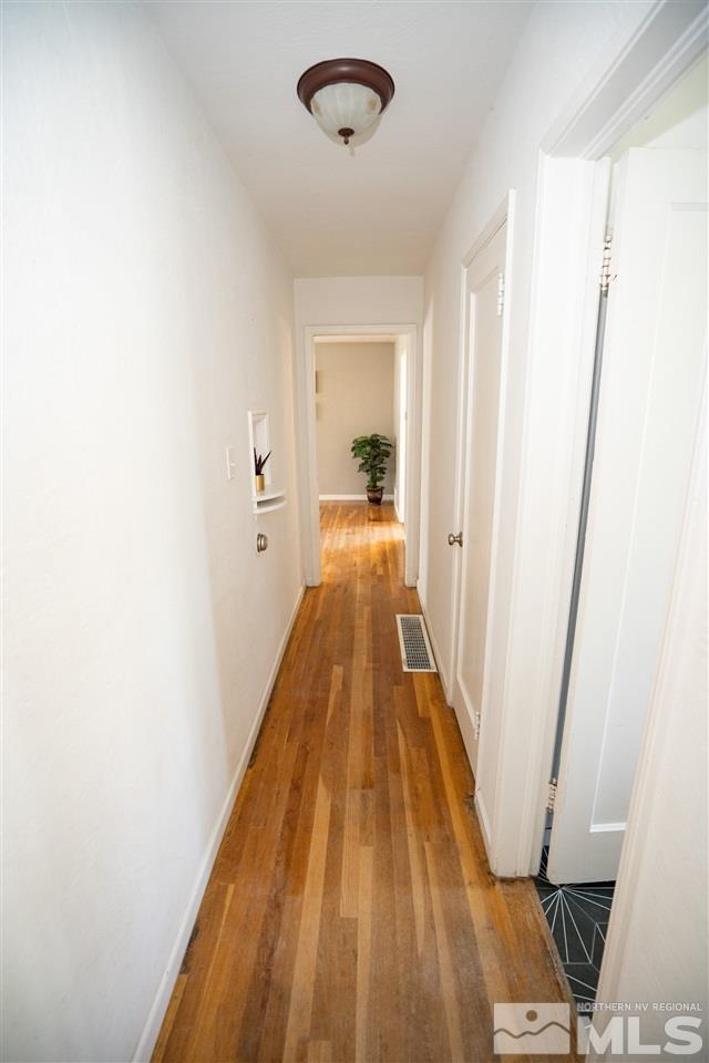 270 West Plumb Lane Reno, NV 89509 - Photo 8 of 32 Photo 8