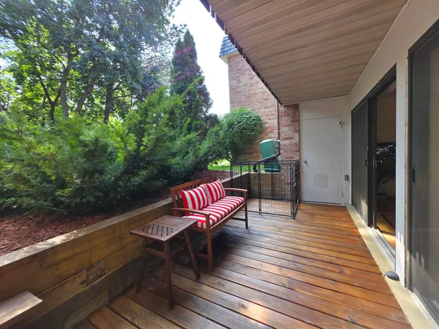 $199,900 | 2126 Pauline Boulevard, Unit 104, Ann Arbor, MI 48103