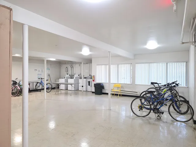 $199,900 | 2126 Pauline Boulevard, Unit 104, Ann Arbor, MI 48103