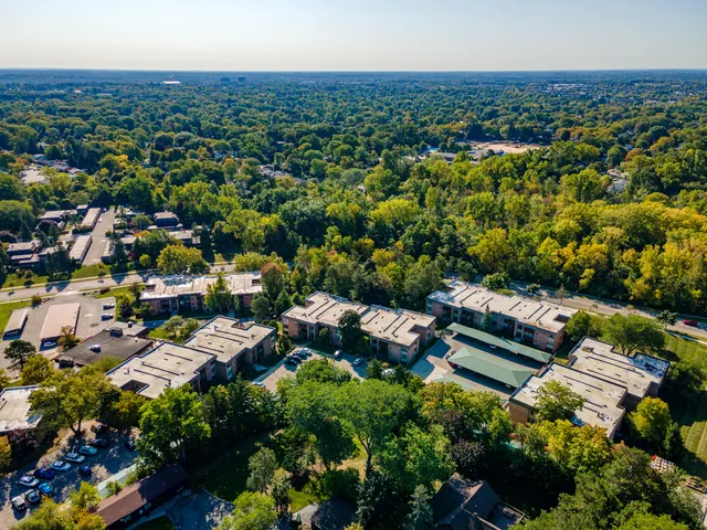 $199,900 | 2126 Pauline Boulevard, Unit 104, Ann Arbor, MI 48103