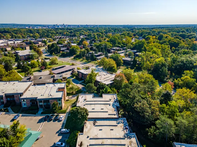 $199,900 | 2126 Pauline Boulevard, Unit 104, Ann Arbor, MI 48103