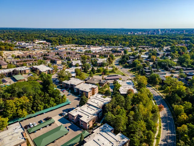 $199,900 | 2126 Pauline Boulevard, Unit 104, Ann Arbor, MI 48103