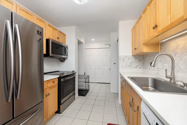 $199,900 | 2126 Pauline Boulevard, Unit 104, Ann Arbor, MI 48103