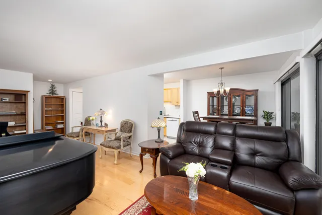 $199,900 | 2126 Pauline Boulevard, Unit 104, Ann Arbor, MI 48103