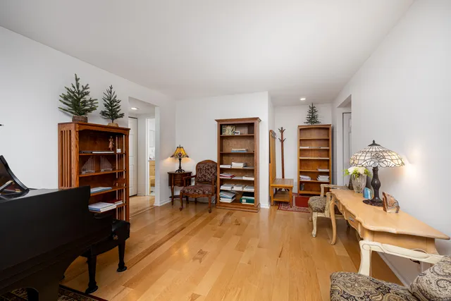 $199,900 | 2126 Pauline Boulevard, Unit 104, Ann Arbor, MI 48103