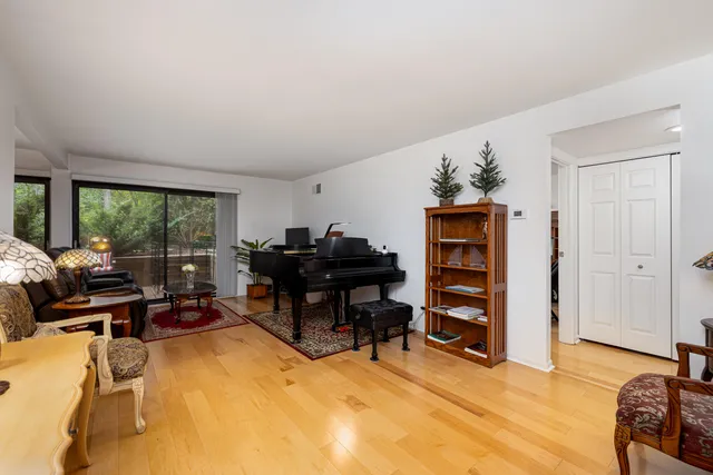 $199,900 | 2126 Pauline Boulevard, Unit 104, Ann Arbor, MI 48103