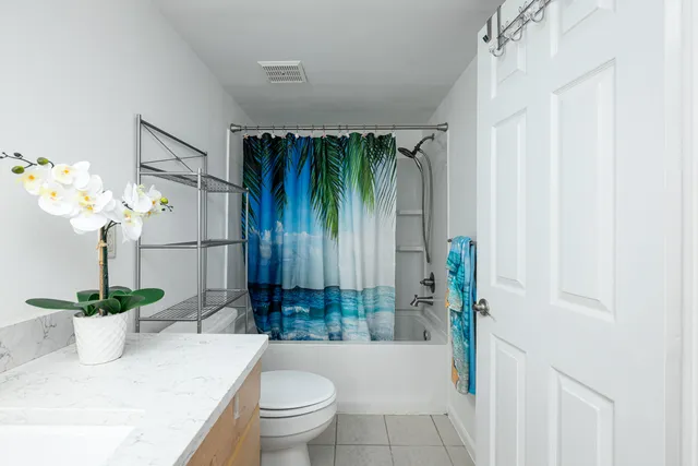 $199,900 | 2126 Pauline Boulevard, Unit 104, Ann Arbor, MI 48103