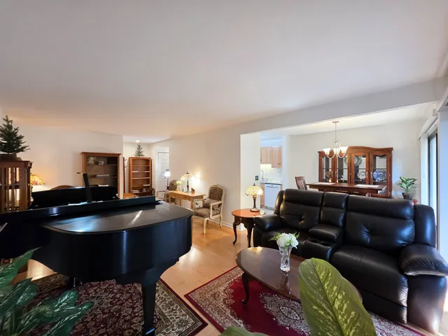 $199,900 | 2126 Pauline Boulevard, Unit 104, Ann Arbor, MI 48103