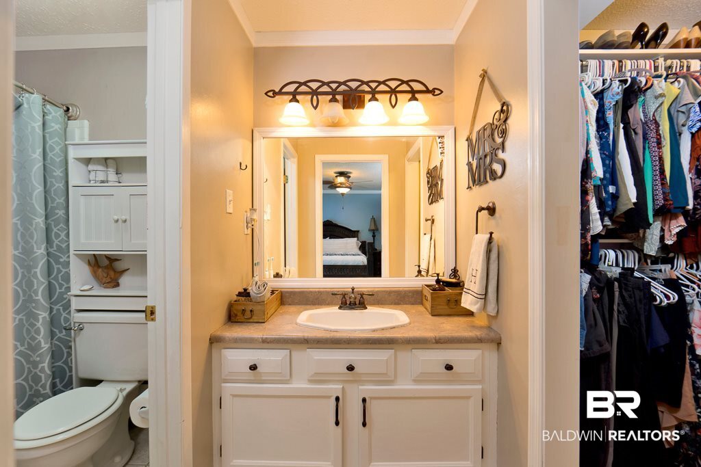 2832 Del Rio Road South Mobile, AL 36693 - Photo 12 of 24