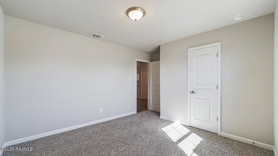 117 Lake Ridge Drive Broussard, LA 70518 - Photo 11 of 24 117 Lake Ridge Drive, Broussard, LA