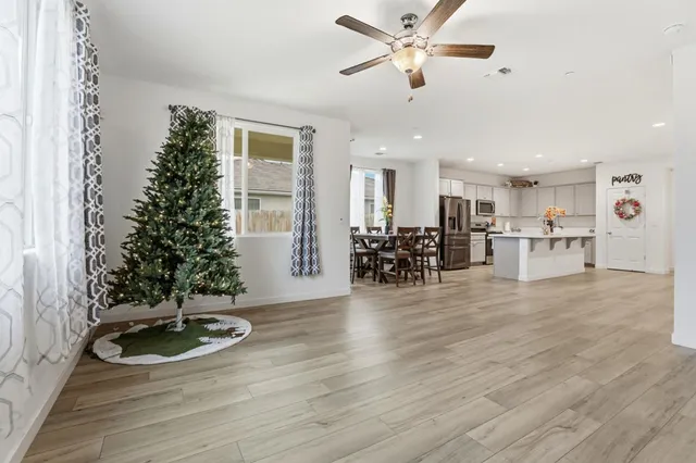 $515,000 | 354 Manchester Drive, Los Banos, CA 93635