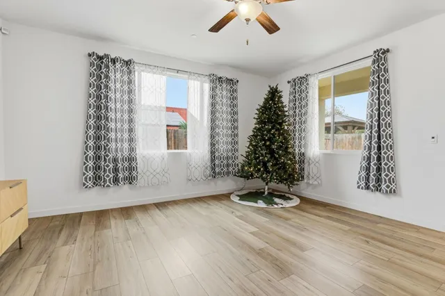 $515,000 | 354 Manchester Drive, Los Banos, CA 93635