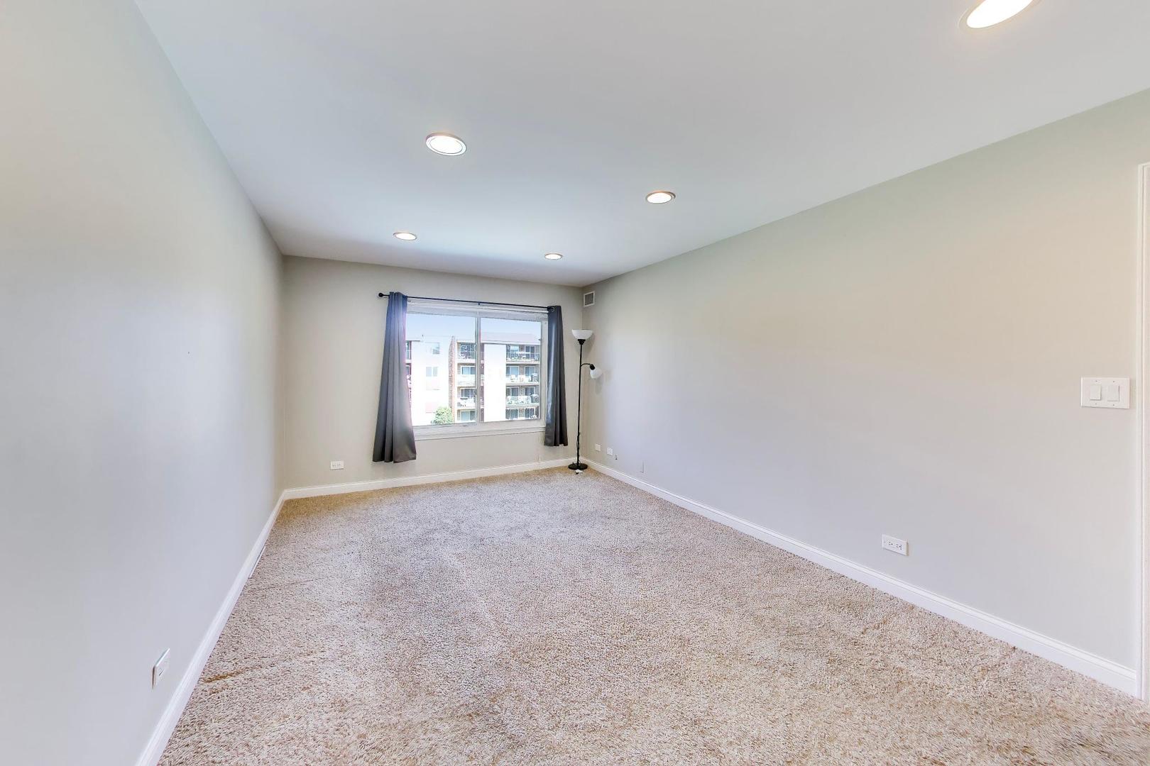 502 West Huntington Commons Road, Unit 340 Mount Prospect, IL 60056 - Photo 12 of 25