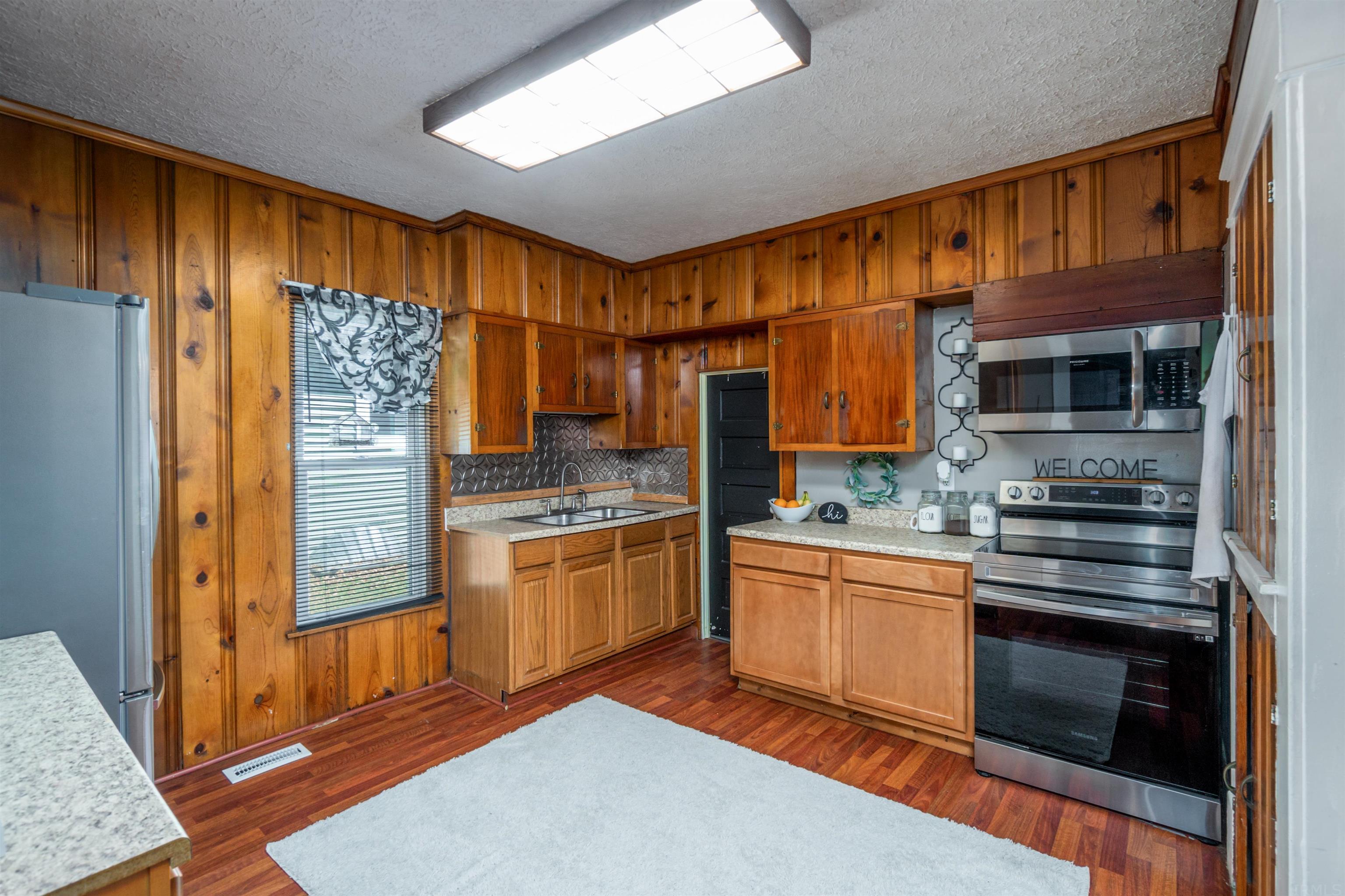 1419 5th Street Bedford, IN 47421 - Photo 12 of 29
