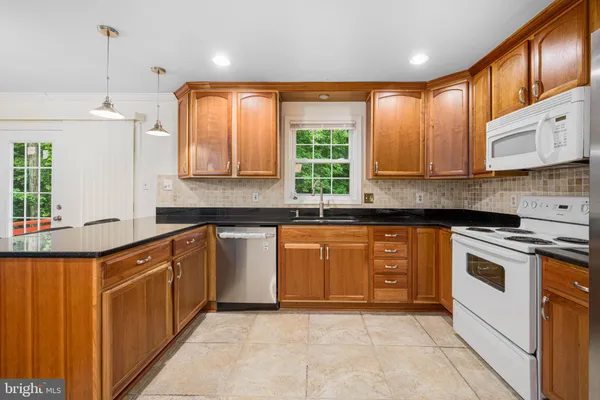 $3,200 | 11821 Sinclair Lane, Manassas, VA 20112