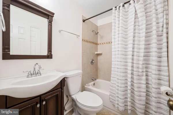 $3,200 | 11821 Sinclair Lane, Manassas, VA 20112
