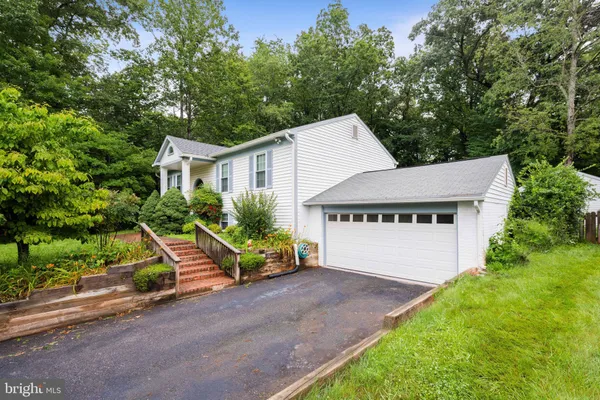 $3,200 | 11821 Sinclair Lane, Manassas, VA 20112