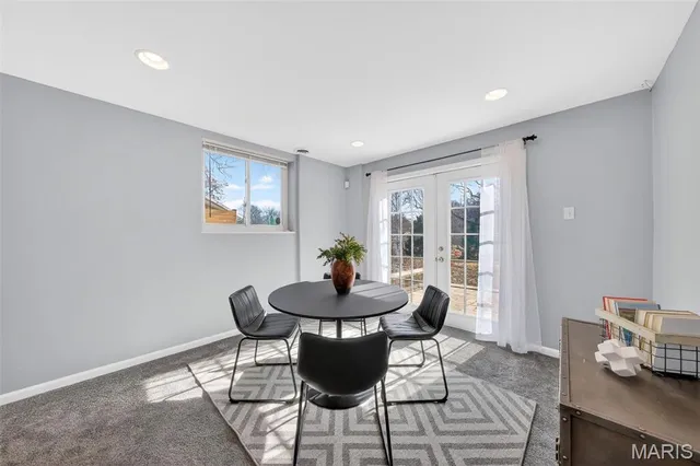 $349,900 | 10 Barbre Court, Webster Groves, MO 63119