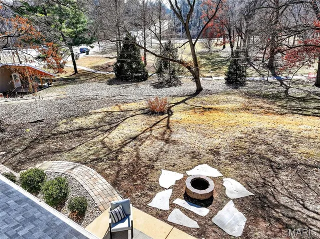 $349,900 | 10 Barbre Court, Webster Groves, MO 63119