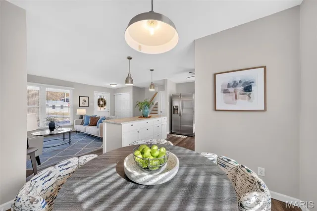 $349,900 | 10 Barbre Court, Webster Groves, MO 63119