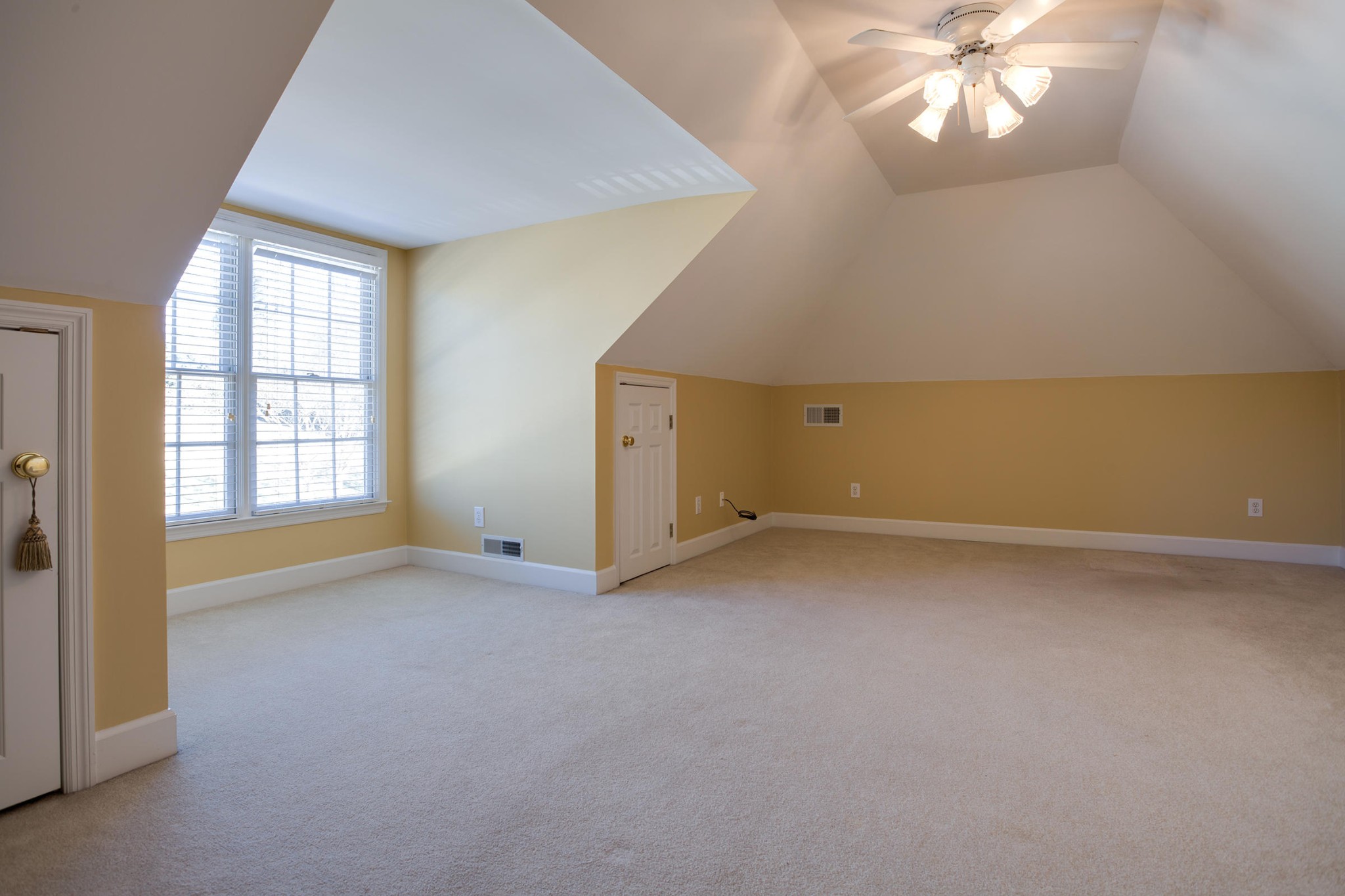 12548 Comblain Road, Unit 4 Knoxville, TN 37934 - Photo 26 of 37 Gallery Image 26