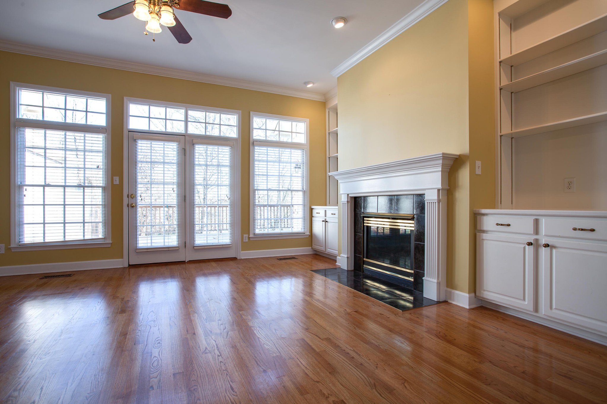 12548 Comblain Road, Unit 4 Knoxville, TN 37934 - Photo 3 of 37 Gallery Image 3
