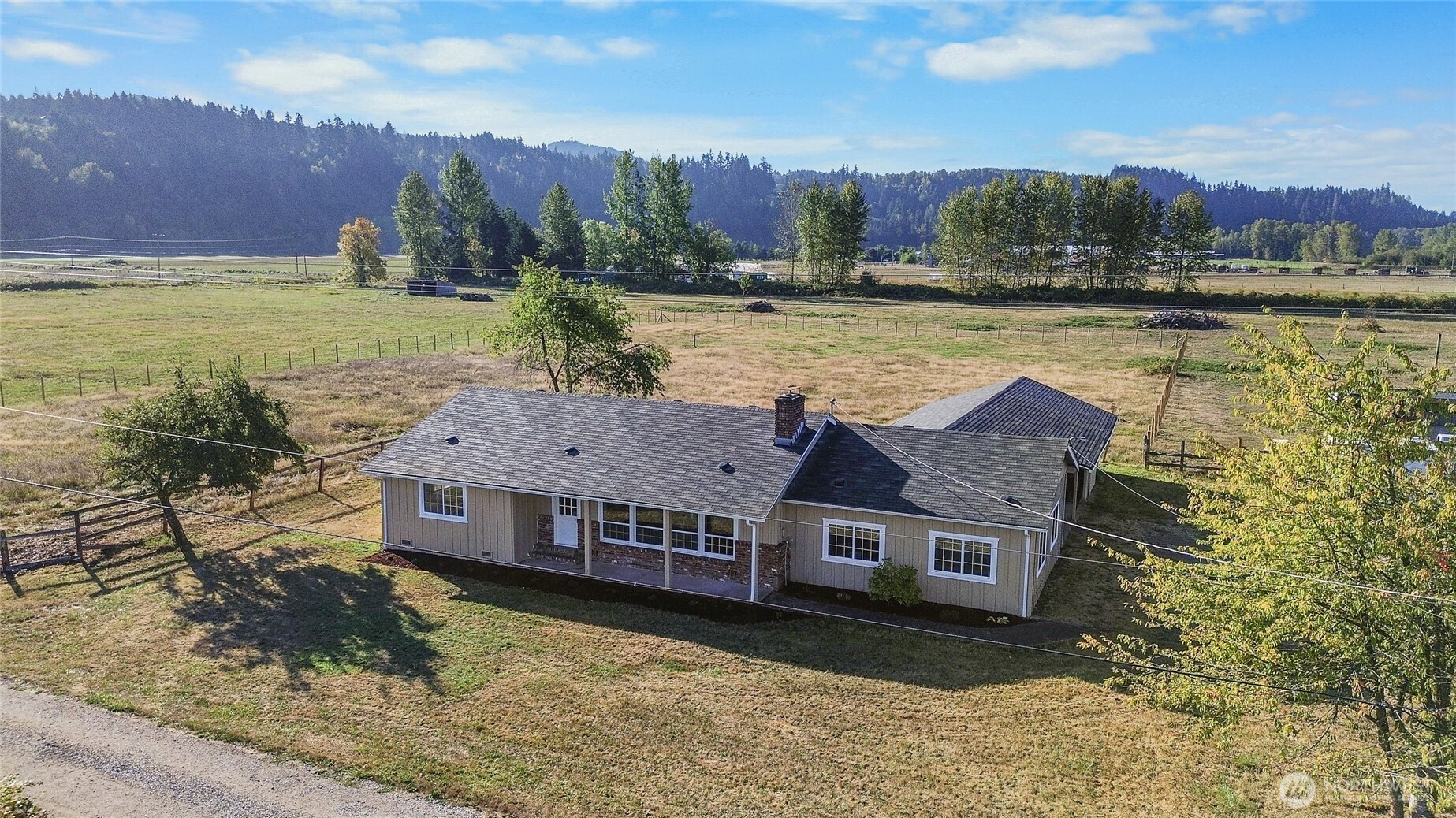 18008 202nd Street East Orting, WA 98360 - Photo 35 of 35 an aerial view of residential houses with outdoor space and river