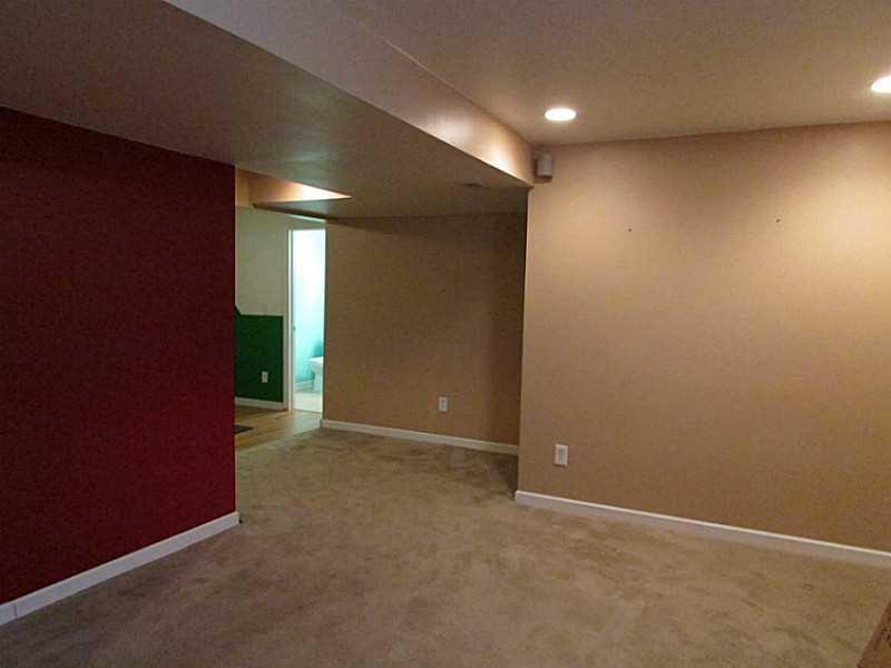 5815 West Ridgewood Road Springfield, OH 45502 - Photo 11 of 25