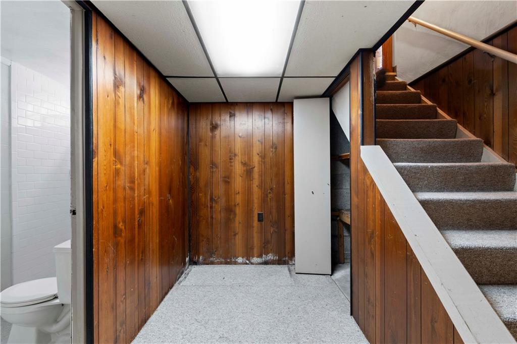 461 Eicher Road Pittsburgh, PA 15237 - Photo 25 of 28 a view of entryway