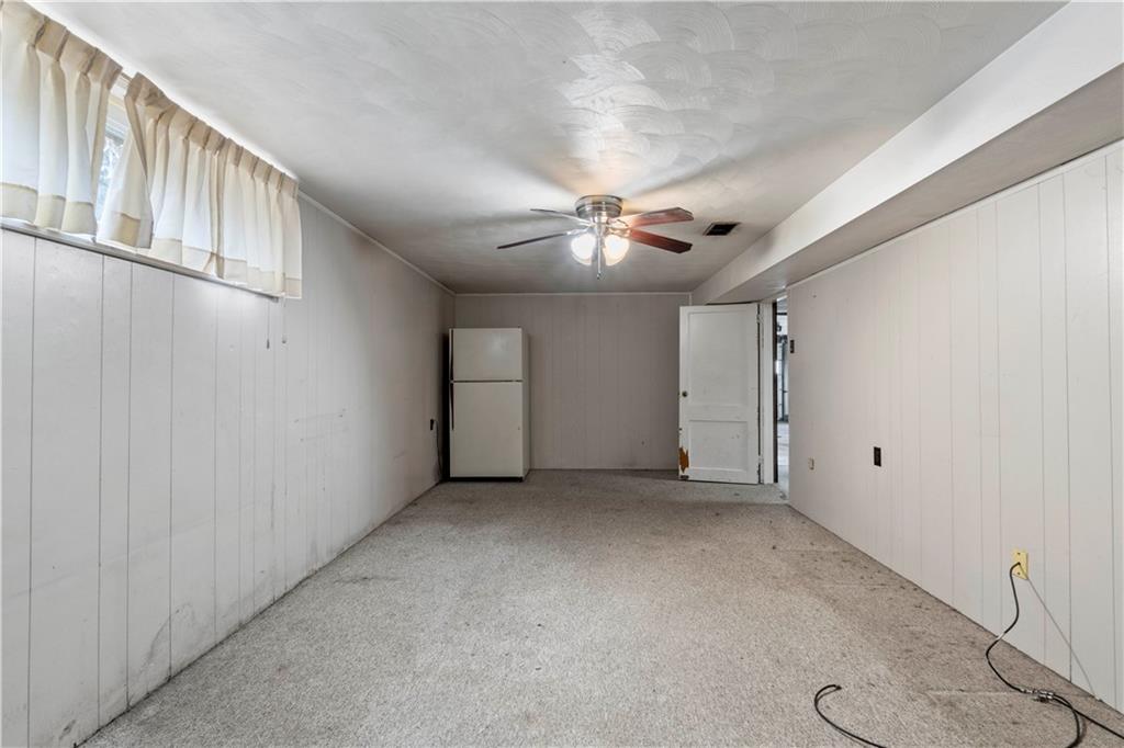 461 Eicher Road Pittsburgh, PA 15237 - Photo 27 of 28 a view of an empty room with a window