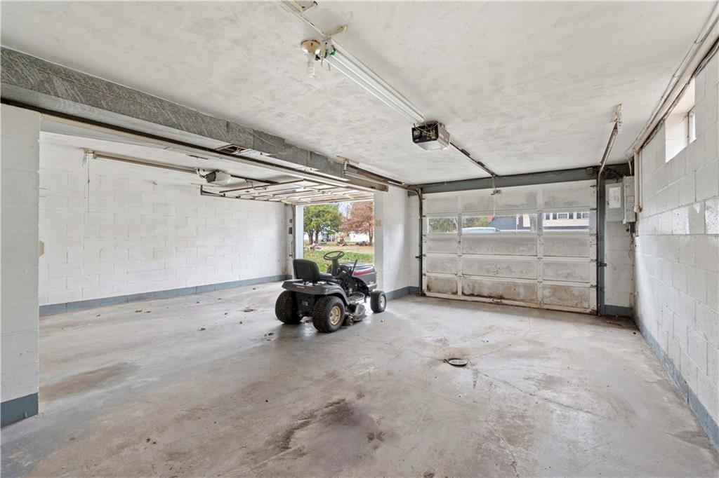 461 Eicher Road Pittsburgh, PA 15237 - Photo 28 of 28 a view of car garage
