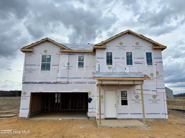 $324,990 | 401 Piper Pointe Drive, Pikeville, NC 27863