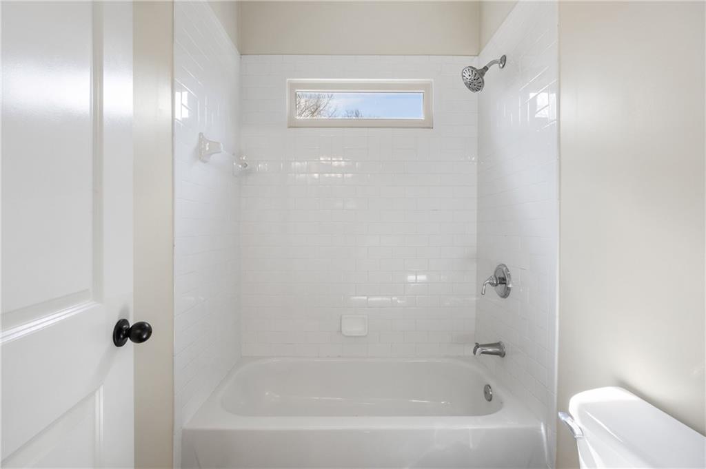 2551 Raintree Drive Northeast Atlanta, GA 30345 - Photo 29 of 71