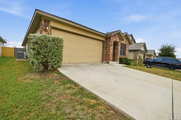 $230,000 | 13118 Desana Springs, St. Hedwig, TX 78152