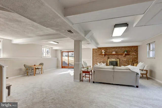 $400,000 | 42 Shamrock Circle, Westminster, MD 21157