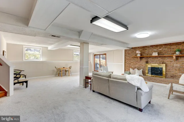 $400,000 | 42 Shamrock Circle, Westminster, MD 21157