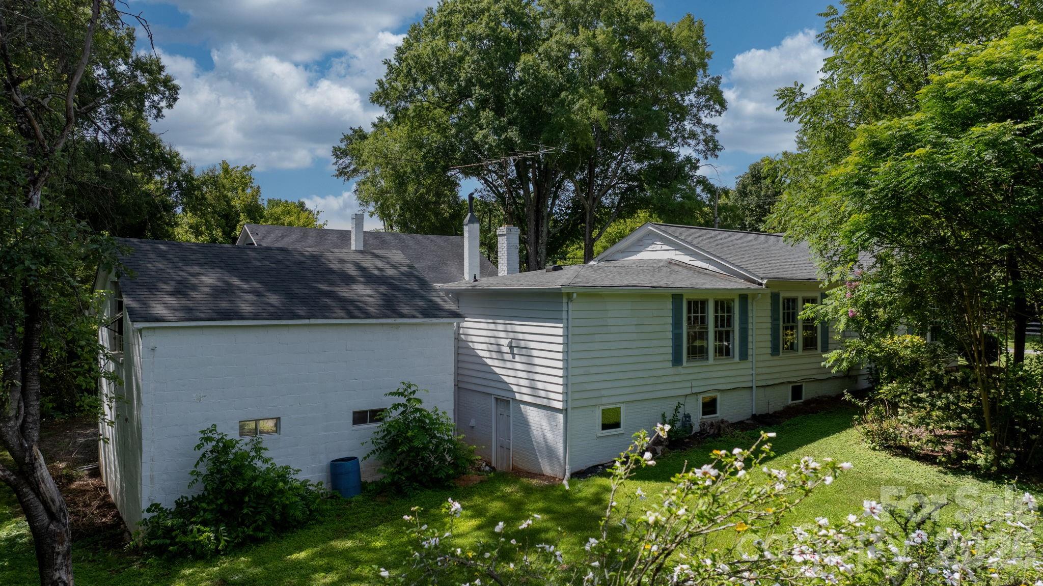 608 1st Street West Conover, NC 28613 - Photo 10 of 35