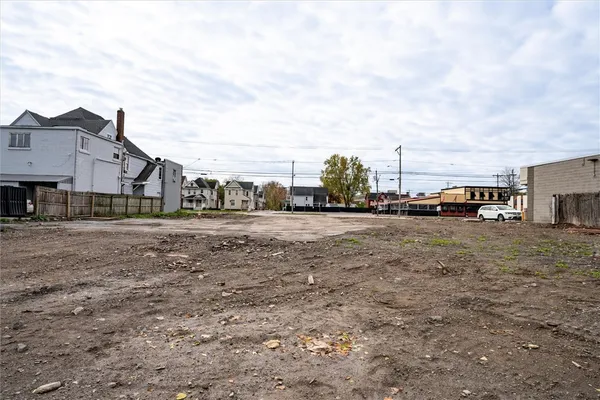 $215,000 | 511-513 East Main Street, Batavia City, NY 14020