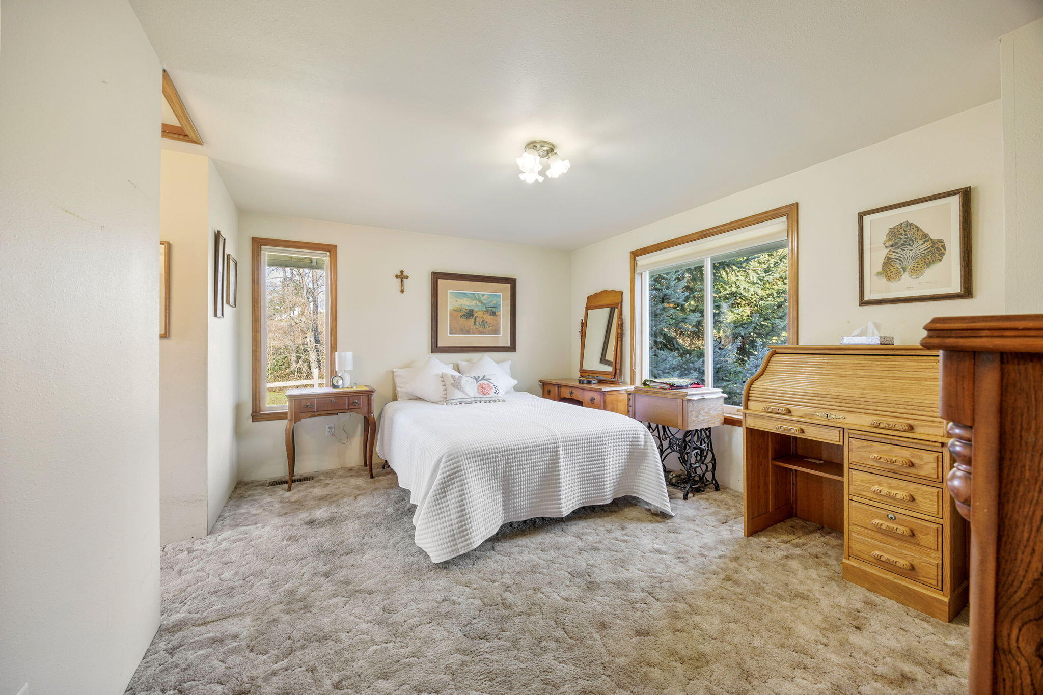 96 West Valley View Road Ashland, OR 97520 - Photo 25 of 51 ApxWVV (36)