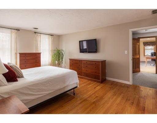 12 Barbara Road Hopkinton, MA 01748 - Photo 19 of 30 Gallery Image 19