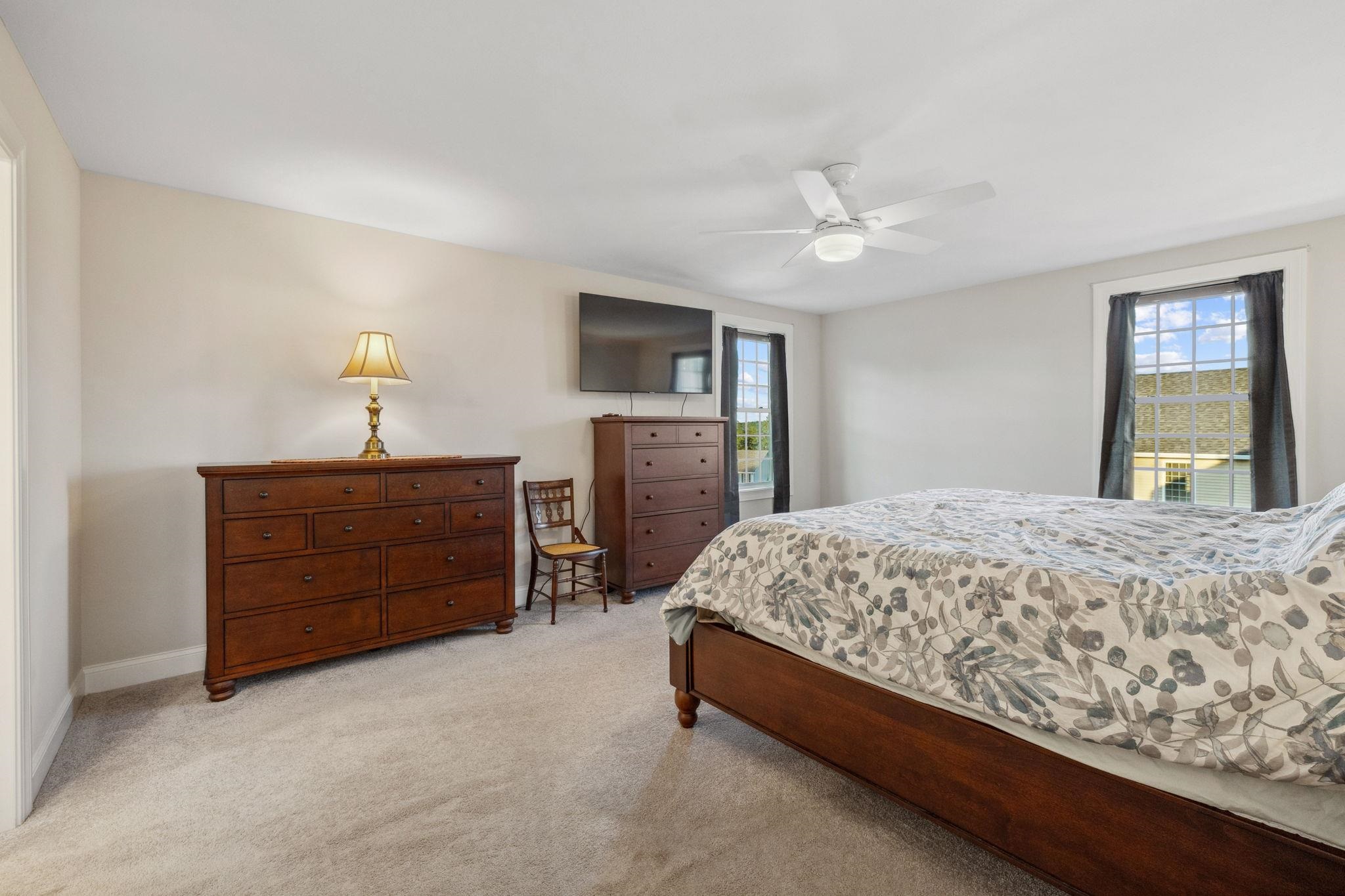 172 Brookview Drive Hooksett, NH 03106 - Photo 16 of 40