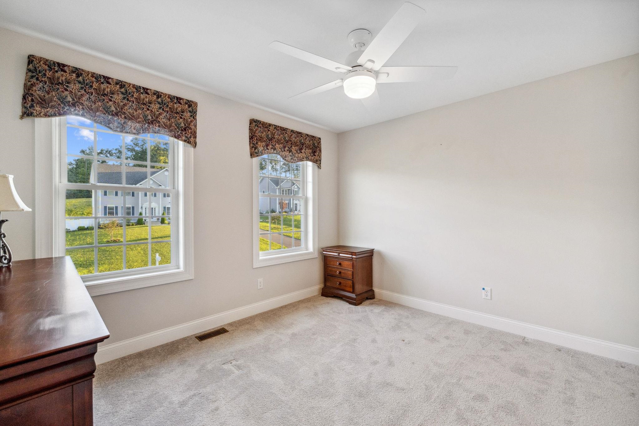 172 Brookview Drive Hooksett, NH 03106 - Photo 25 of 40