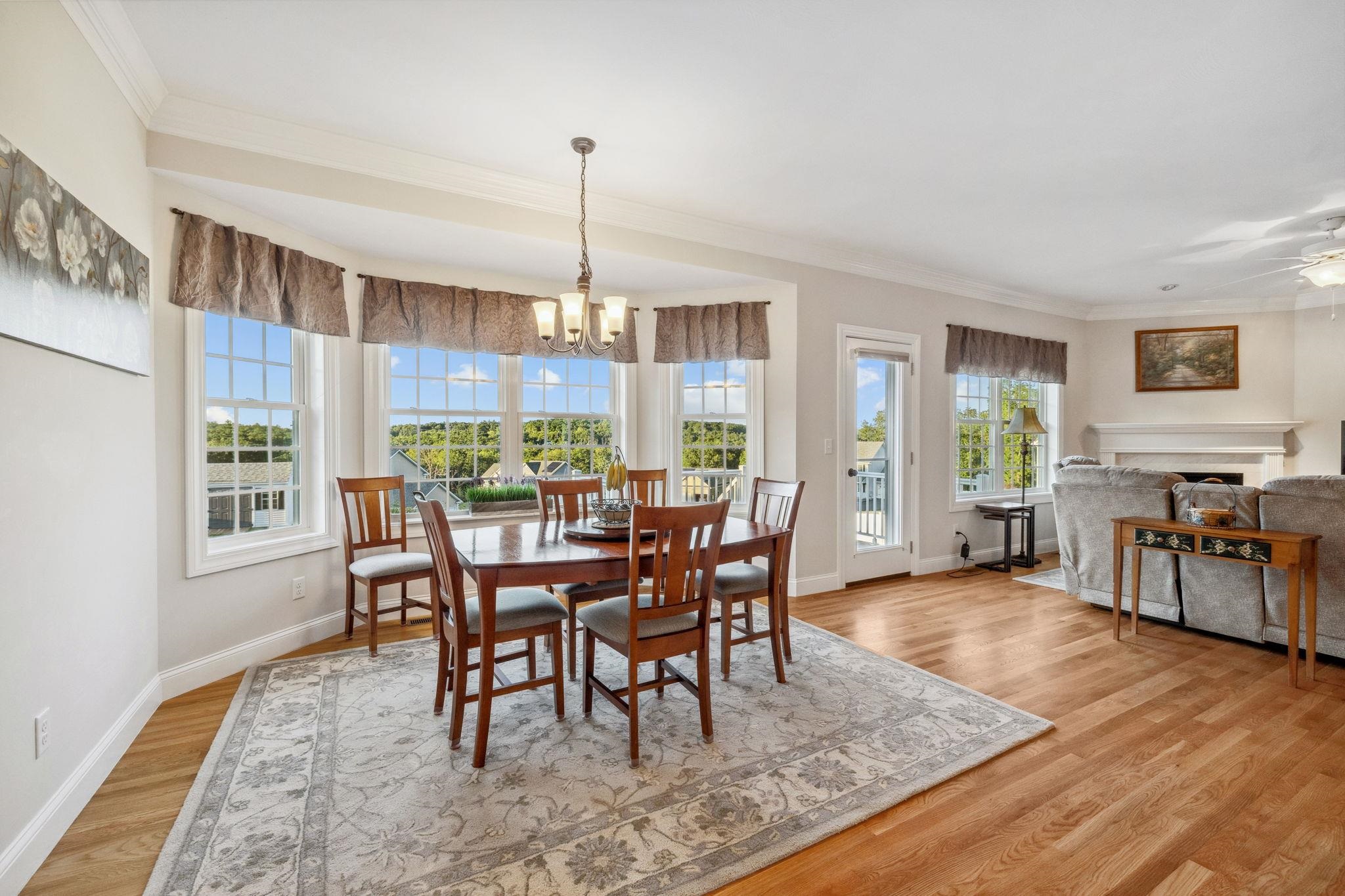 172 Brookview Drive Hooksett, NH 03106 - Photo 9 of 40