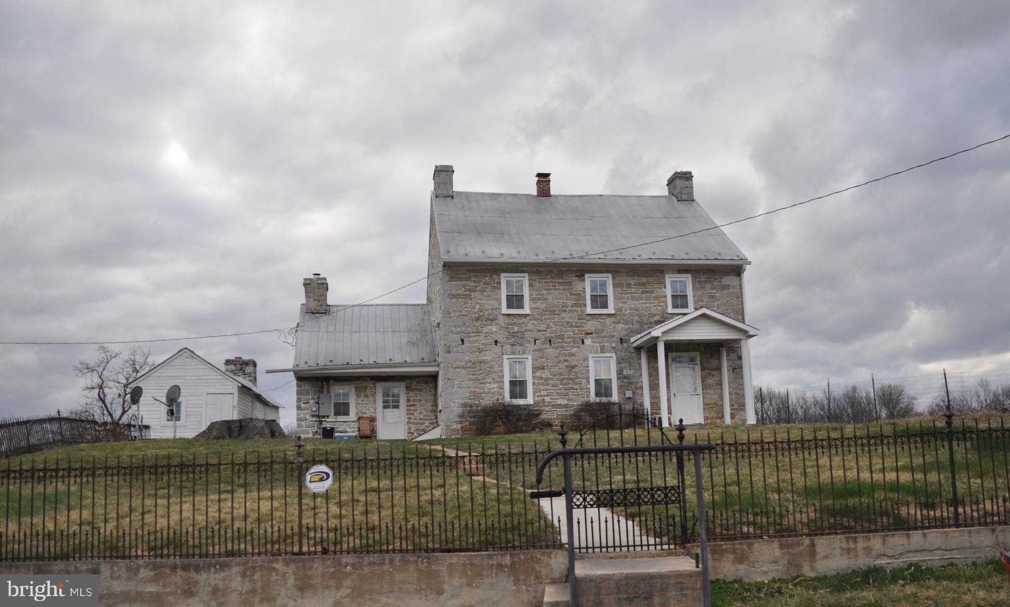 Exterior (Front) pic from previous listing