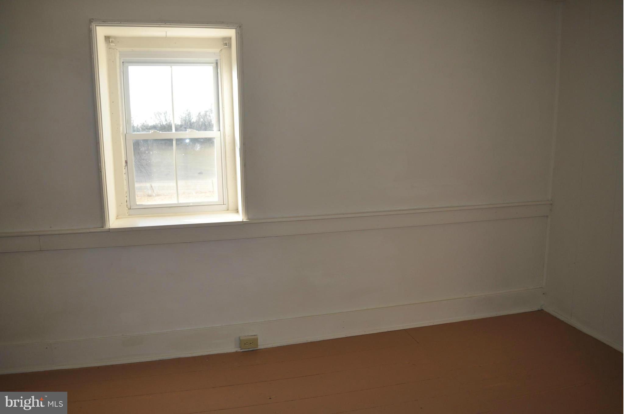 7234 Tommytown Road Sharpsburg, MD 21782 - Photo 24 of 31 2nd flr Bedroom pic from previous listing