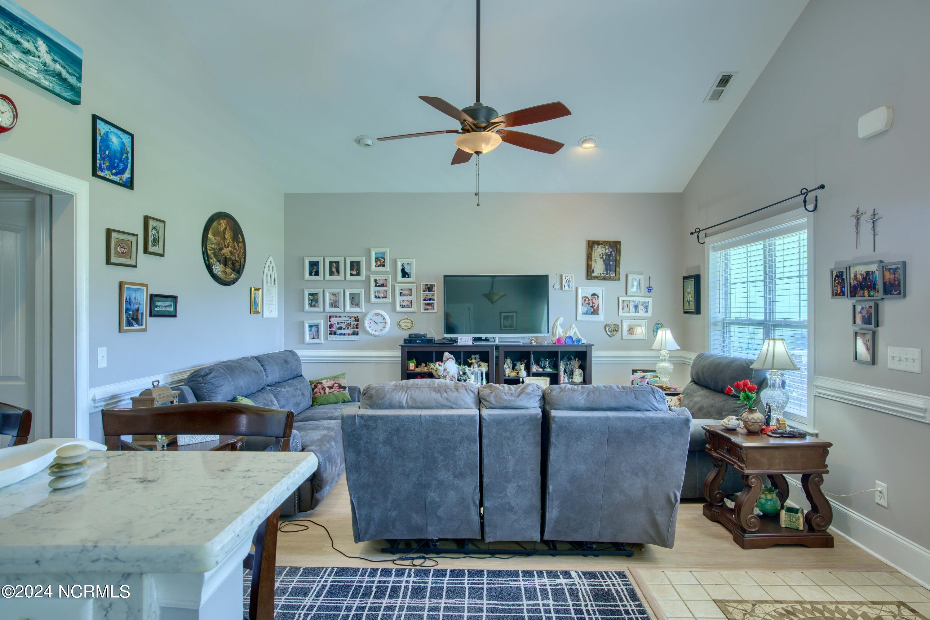 303 Hardison Road Holly Ridge, NC 28445 - Photo 9 of 25 303 Hardison - Interiors_14